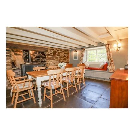 Meadowside Cottage, Characterful Grade 2 Listed Cottage Near To Wadebridge And Padstow Extérieur photo