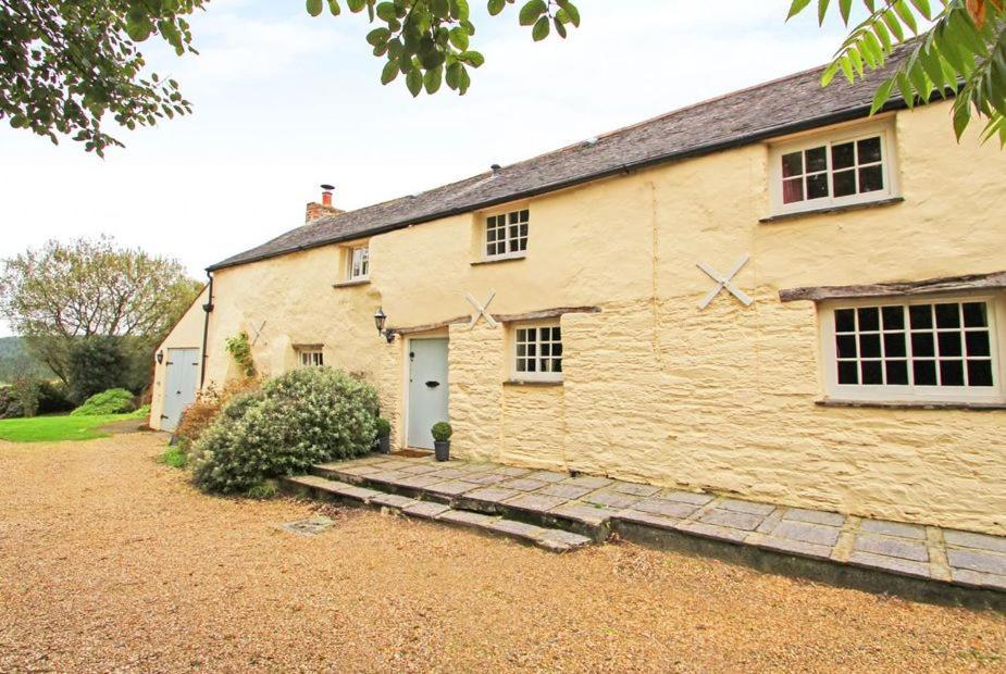 Meadowside Cottage, Characterful Grade 2 Listed Cottage Near To Wadebridge And Padstow Extérieur photo