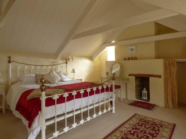 Meadowside Cottage, Characterful Grade 2 Listed Cottage Near To Wadebridge And Padstow Extérieur photo