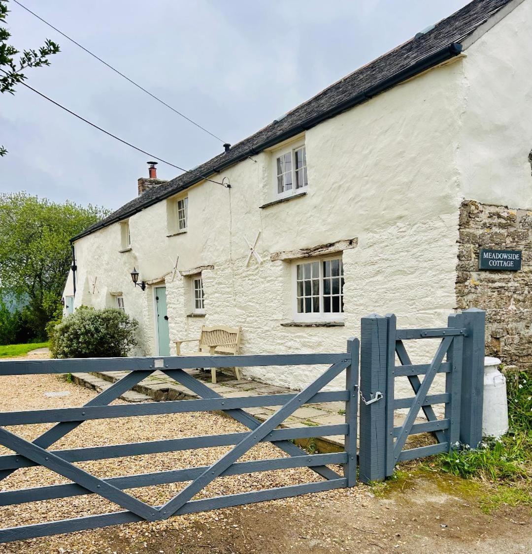 Meadowside Cottage, Characterful Grade 2 Listed Cottage Near To Wadebridge And Padstow Extérieur photo